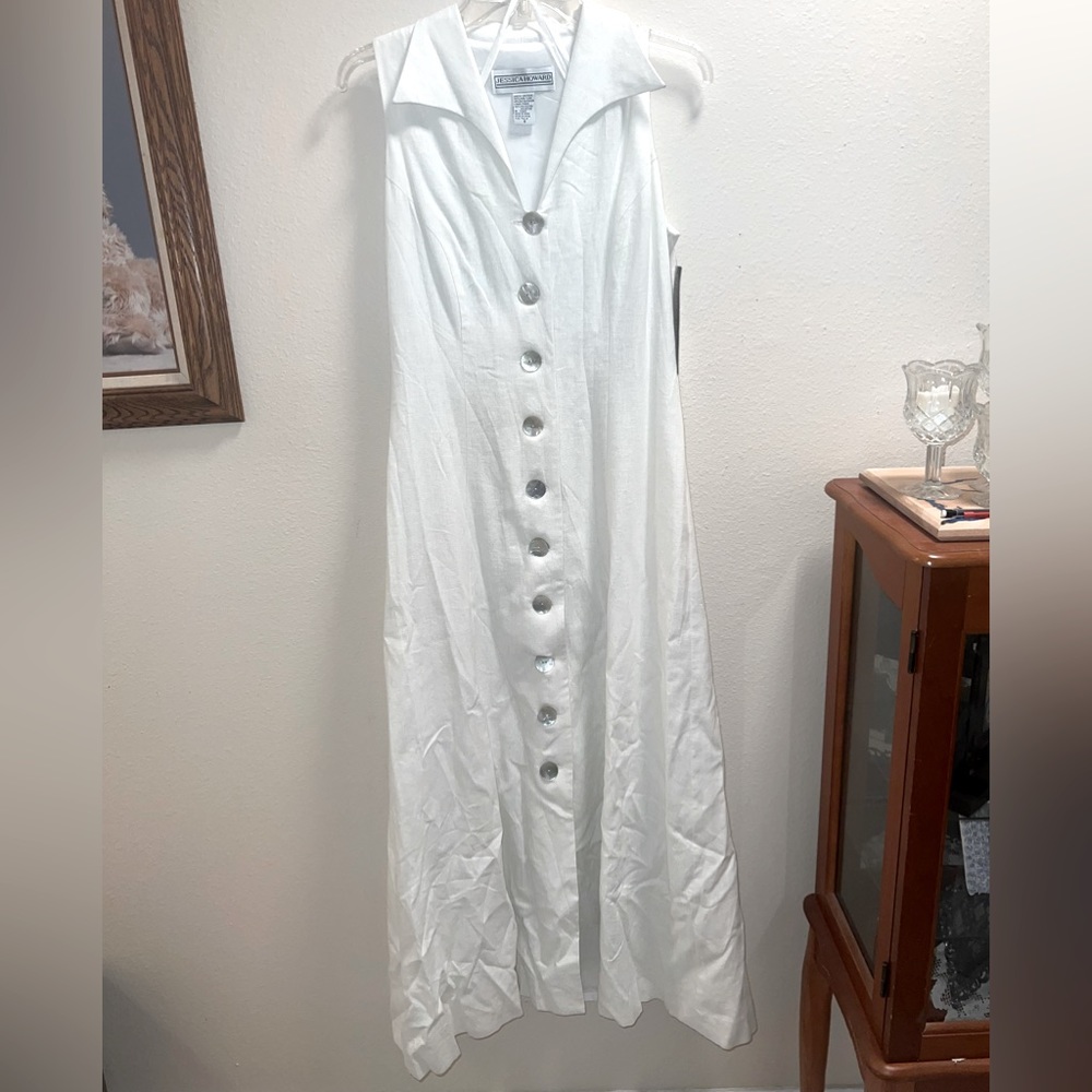 FREE SHIPPING! Button down dress